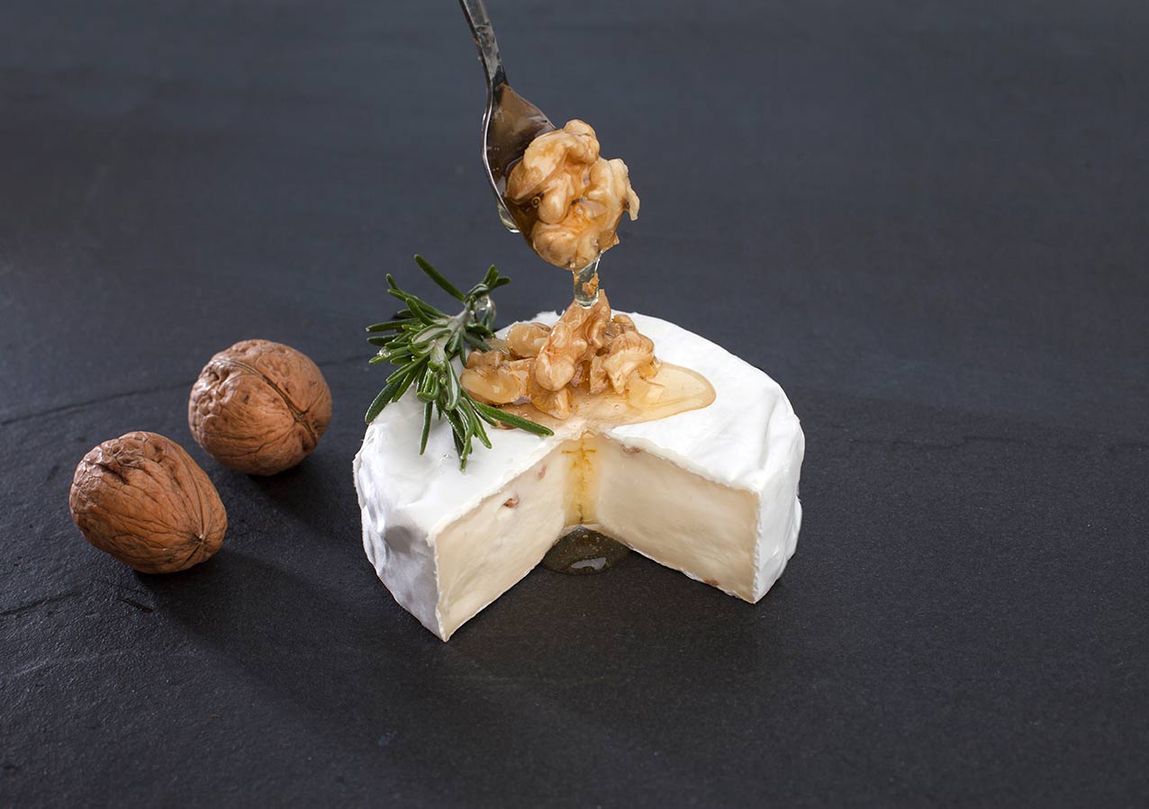 CAMEMBERT-WALNUSS-HAUPTBILD