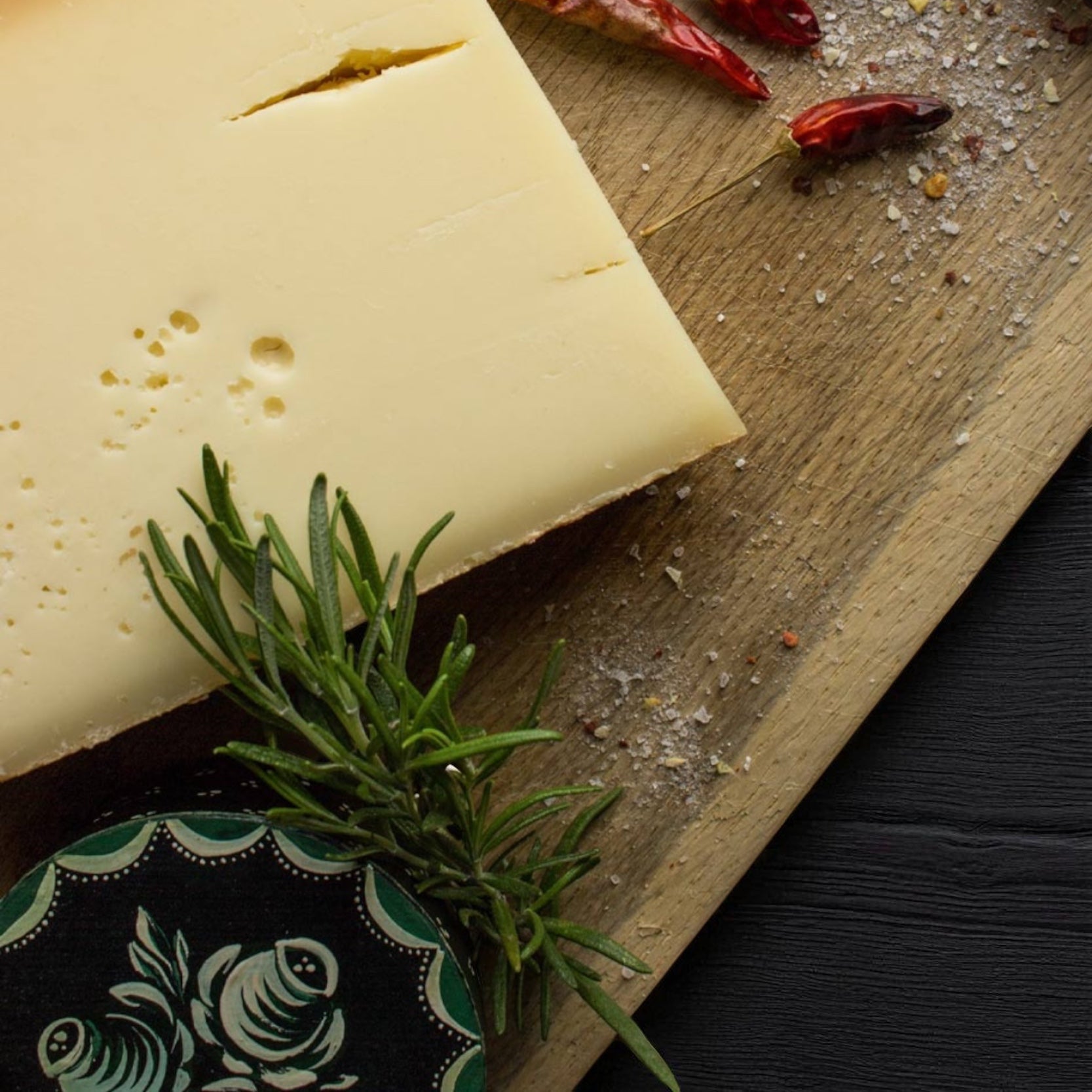 Organic mountain cheese matured for 18 months 150g