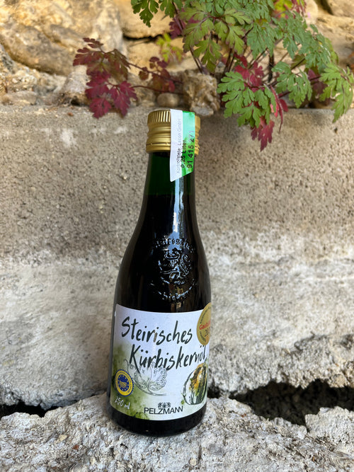 Pelzmann Kürbiskernöl 250ml – steirisches Kernöl online kaufen – Schmankerl Österreich
